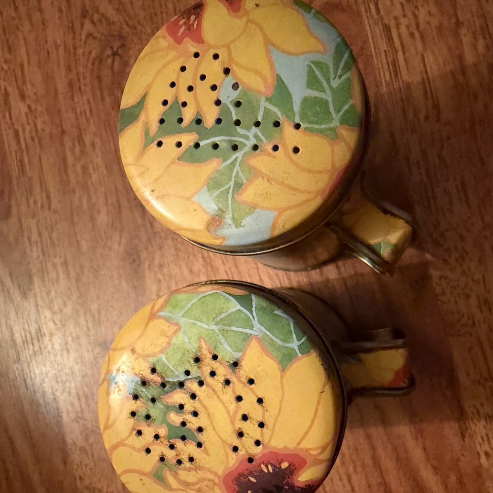 Sunflower Salt and Pepper Shakers